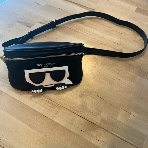 SOLD Karl Lagerfeld Black Crossbody Bag - Picture 2 of 11